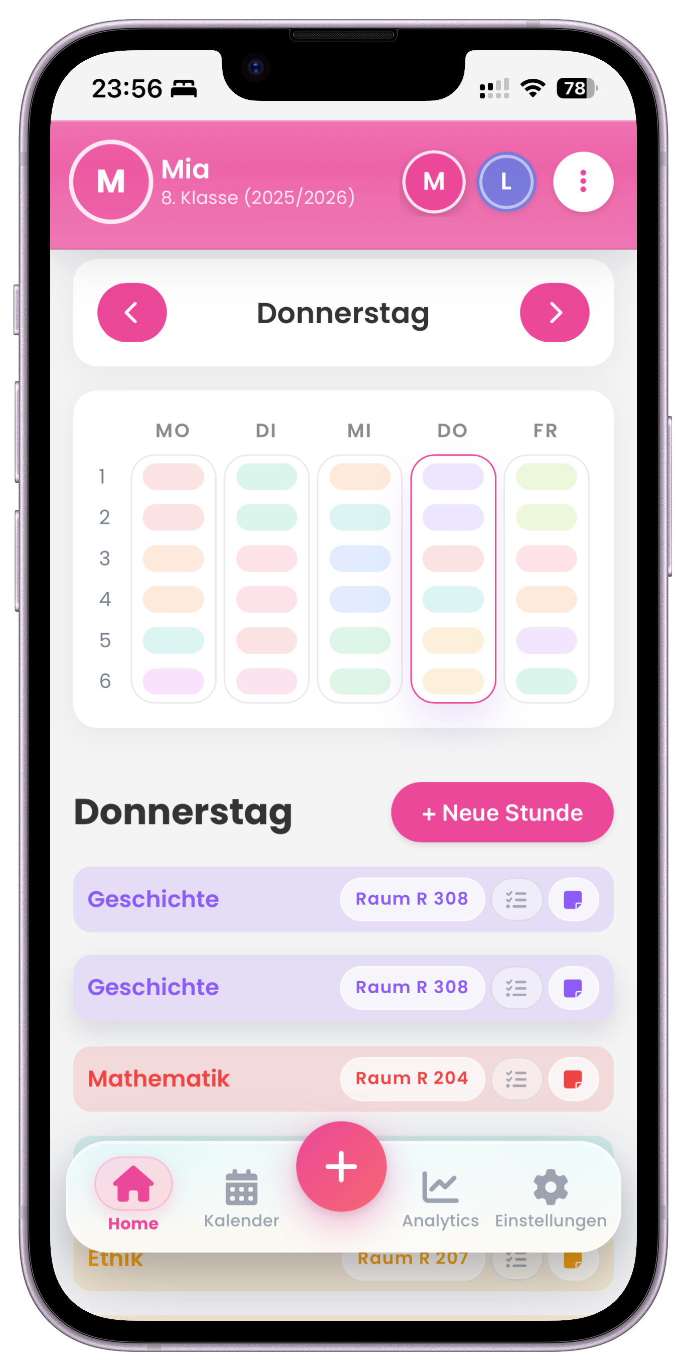 Wochen-Stundenplan mit farbigen Fach-Slots